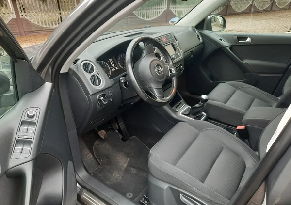 Volkswagen Tiguan cena 35900 przebieg: 208000, rok produkcji 2011 z Olsztyn małe 79